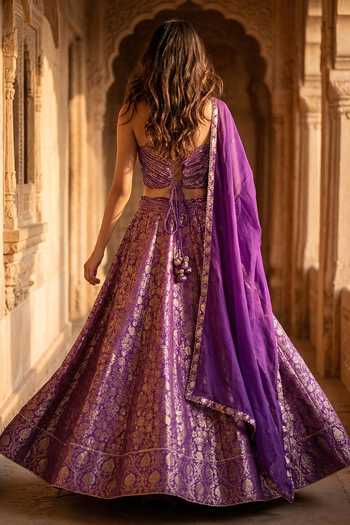 Buy_Basanti Kapde aur Koffee_Purple Sequins Sweetheart Neck Floral Woven Lehenga Set _Online_at_Aza_Fashions
