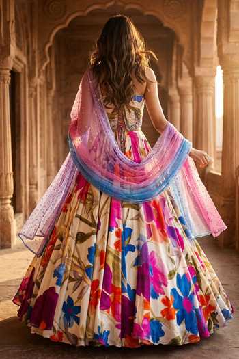 Basanti Kapde aur Koffee Floral Print Lehenga Set 