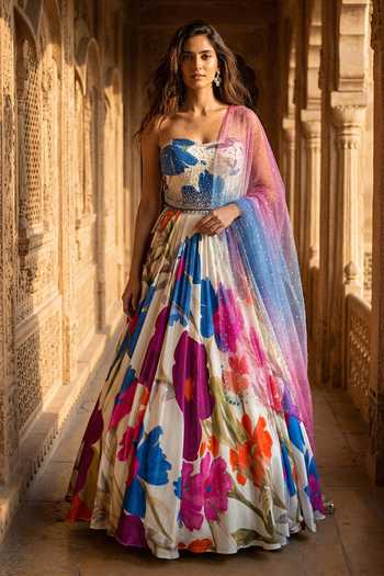 Basanti Kapde aur Koffee Floral Print Lehenga Set 