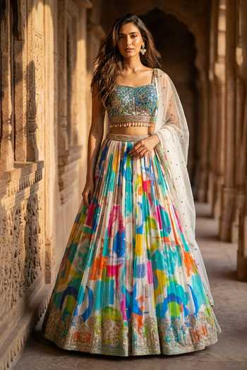 Basanti Kapde aur Koffee Abstract Print Lehenga Set 