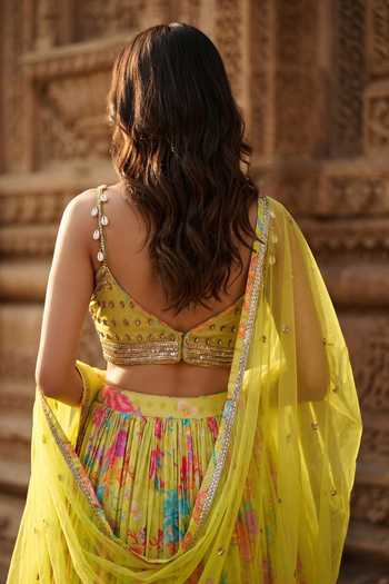 Basanti Kapde aur Koffee Green Crepe Square Neck Embroidered And Printed Lehenga Set Online at Aza Fashions Basanti Kapde aur Koffee_Green Crepe Square Neck Embroidered And Printed Lehenga Set _Online_at_Aza_Fashions