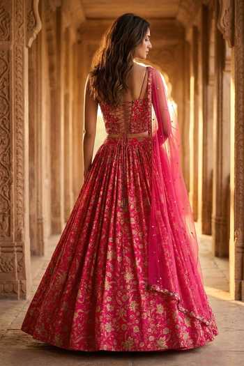 Basanti Kapde aur Koffee Embroidered Lehenga Set 
