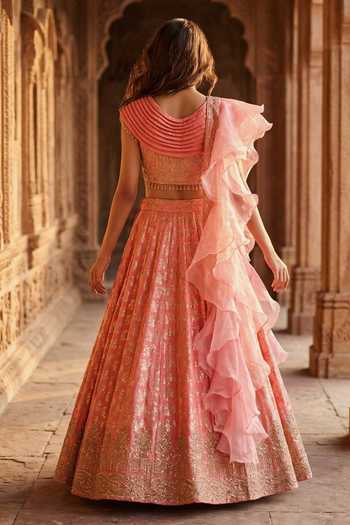 Basanti Kapde aur Koffee Floral Woven Lehenga Set 