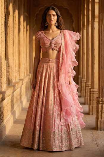 Basanti Kapde aur Koffee Floral Woven Lehenga Set 