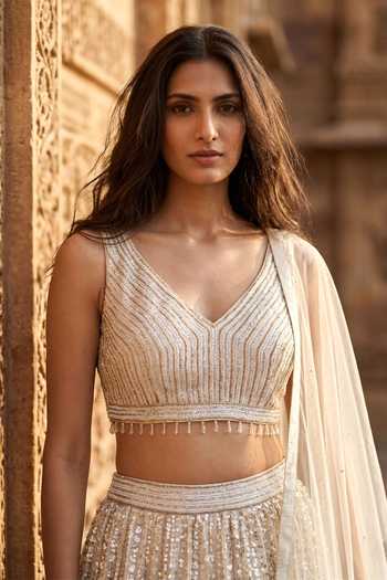 Basanti Kapde aur Koffee_Ivory Net V-neck Sequins Work Lehenga Set _Online_at_Aza_Fashions