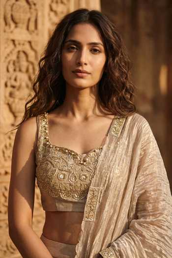 Basanti Kapde aur Koffee Gold Organza Sweetheart Neck Embroidered Blouse Lehenga Set Online at Aza Fashions Basanti Kapde aur Koffee_Gold Organza Sweetheart Neck Embroidered Blouse Lehenga Set _Online_at_Aza_Fashions