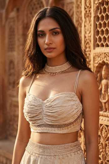 Basanti Kapde aur Koffee Gold Organza Sweetheart Neck Lehenga Set Online at Aza Fashions Basanti Kapde aur Koffee_Gold Organza Sweetheart Neck Lehenga Set _Online_at_Aza_Fashions
