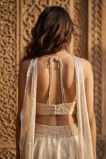 Buy Basanti Kapde aur Koffee Gold Organza Sweetheart Neck Lehenga Set Online at Aza Fashions Buy_Basanti Kapde aur Koffee_Gold Organza Sweetheart Neck Lehenga Set _Online_at_Aza_Fashions