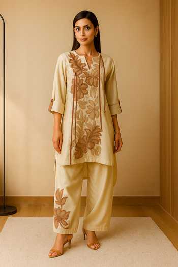 Nikita Vishakha Modern Patchwork Embroidered Kurta & Pant Set 