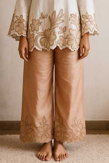 Buy_Nikita Vishakha_Ivory Silk V-neck Raw Short Kurta And Pant Set _Online_at_Aza_Fashions