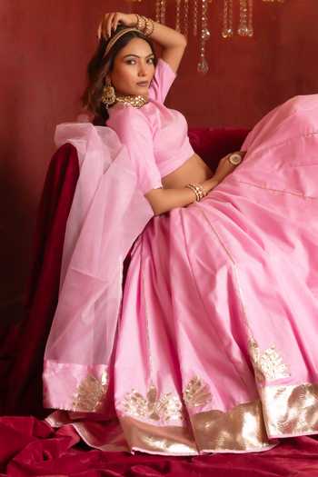 Pomcha Jaipur Pink Organza Round Neck Gota Patti Hand Work Lehenga Set at Aza Fashions Pomcha Jaipur_Pink Organza Round Neck Gota Patti Hand Work Lehenga Set _at_Aza_Fashions