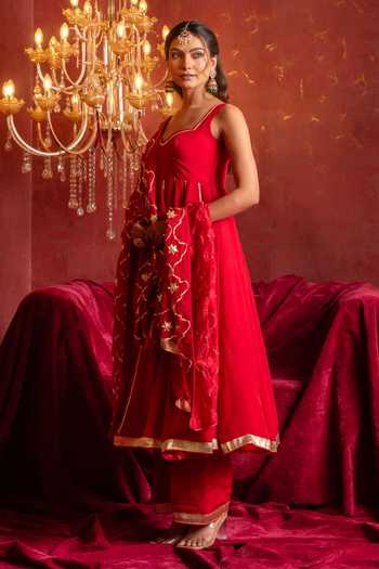 Buy_Pomcha Jaipur_Red Organza Sweetheart Neck Gota Patti Work Anarkali Set _Online_at_Aza_Fashions