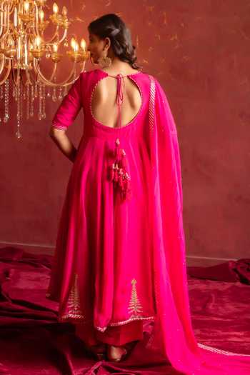 Pomcha Jaipur_Pink Organza Sweetheart Neck Taari-zari Hand Work Anarkali Set _Online_at_Aza_Fashions