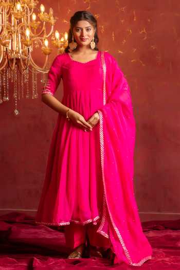 Buy_Pomcha Jaipur_Pink Organza Sweetheart Neck Taari-zari Hand Work Anarkali Set 