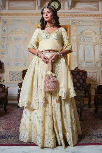 Pomcha Jaipur Mehfil Sunehri Gota Patti Karigari Lehenga Set 