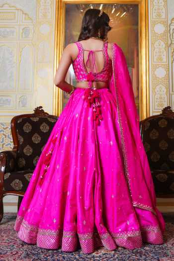 Pomcha Jaipur Mehfil Zari Hand Embroidered Lehenga Set 