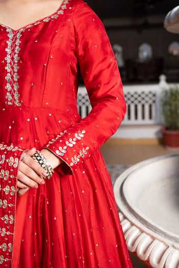Pomcha Jaipur Red Silk Sweetheart Neck Mehfil Surkh E Laal Gota Patti Work Anarkali Set at Aza Fashions Pomcha Jaipur_Red Silk Sweetheart Neck Mehfil Surkh E Laal Gota Patti Work Anarkali Set _at_Aza_Fashions
