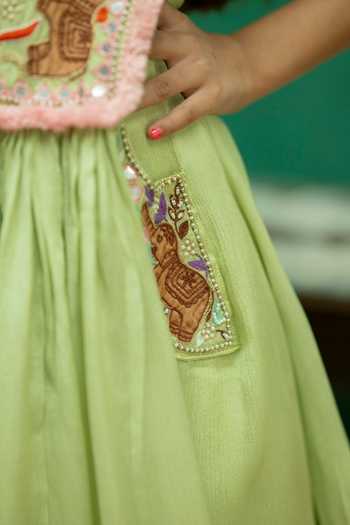 Rage Attire-Sweta Saria_Green Muslin, Chinon Elephant Patch Work Kurta And Pant Set _Online_at_Aza_Fashions