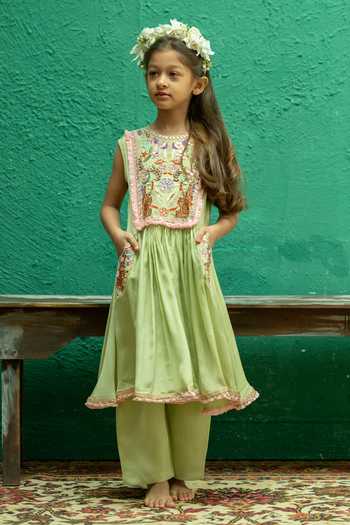 Shop Rage Attire-Sweta Saria Green Muslin, Chinon Elephant Patch Work Kurta And Pant Set Shop_Rage Attire-Sweta Saria_Green Muslin, Chinon Elephant Patch Work Kurta And Pant Set