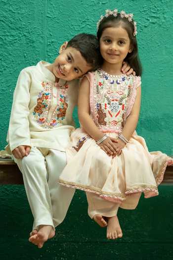 Rage Attire-Sweta Saria_Peach Chinon Elephant Patch Work Kurta And Pant Set _at_Aza_Fashions