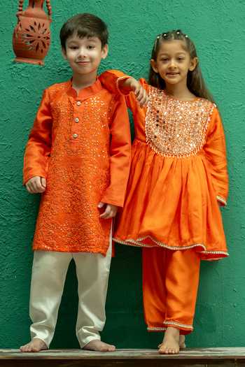 Rage Attire-Sweta Saria_Orange Silk Sunset Mirror Work Kurta And Pant Set _at_Aza_Fashions