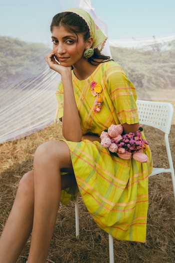 Nimbu Mirchi_Green Cotton, Linen Round Neck Aam Panna Checkered Pattern Dress _at_Aza_Fashions