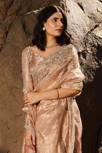 Buy HOUSE OF TA-YA Rose Gold Crepe, Tissue V-neck Floral Border Embroidered Saree With Blouse Online at Aza Fashions Buy_HOUSE OF TA-YA_Rose Gold Crepe, Tissue V-neck Floral Border Embroidered Saree With Blouse _Online_at_Aza_Fashions