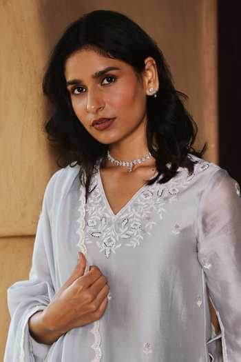 Buy_HOUSE OF TA-YA_Blue Silk, Chanderi V-neck Embroidered Kurta Set _Online_at_Aza_Fashions