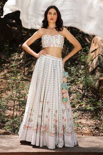 HOUSE OF TA-YA Cream Silk, Viscose Sweetheart Neck Floral Embroidered Lehenga Set at Aza Fashions HOUSE OF TA-YA_Cream Silk, Viscose Sweetheart Neck Floral Embroidered Lehenga Set _at_Aza_Fashions