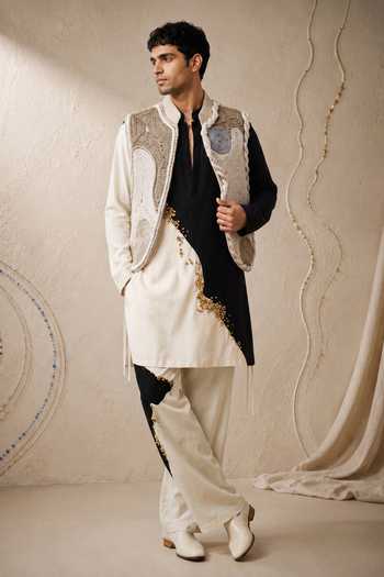 ROHIT DOSHI Incordnito Sleeveless Bundi & Kurta Set 