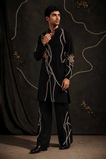 ROHIT DOSHI Flowpy Disc Embellished Kurta Set 
