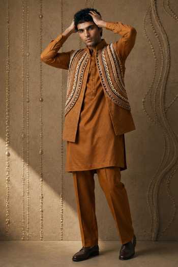 Rohit Doshi Unbeadable Embroidered Bundi Kurta Set 