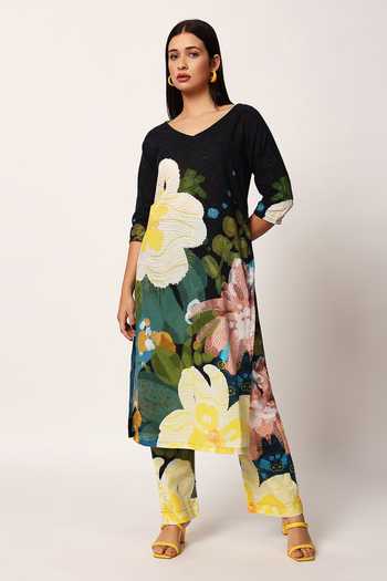 Ruhr India Kosumosu Printed Kurta & Pant Set 