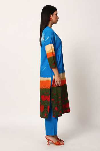 Ruhr India_Multi Color Cotton Split V-neck, Yes Canyon Scenery Print Kurta And Pant Set _Online_at_Aza_Fashions