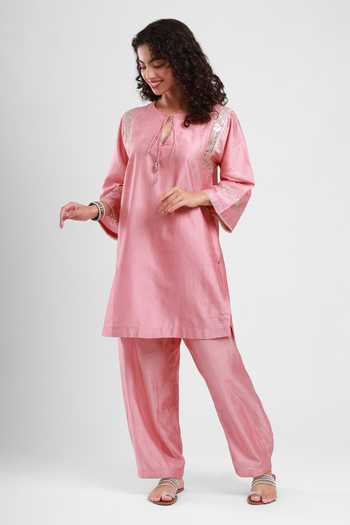 Kyra By Bhavna_Pink Chanderi Keyhole Neck, Yes Sereen Kurta Salwar Set _Online_at_Aza_Fashions