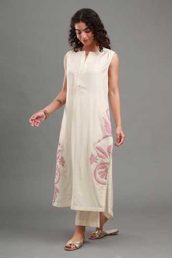 Kyra By Bhavna_Ivory Chanderi, Cambric Split V-neck, Yes Eira Sleeveless Kurta And Pant Set _Online_at_Aza_Fashions