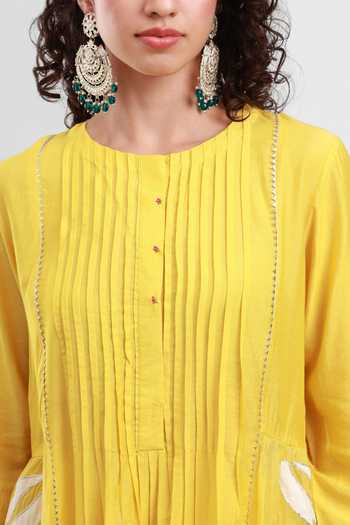 Buy_Kyra By Bhavna_Yellow Chanderi Round Neck Gulnaz Kurta And Pant Set _Online_at_Aza_Fashions