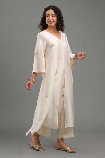 Kyra By Bhavna Ivory Chanderi V-neck Vera Kurta And Pant Set Online at Aza Fashions Kyra By Bhavna_Ivory Chanderi V-neck Vera Kurta And Pant Set _Online_at_Aza_Fashions
