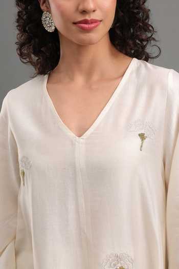 Kyra By Bhavna Ivory Chanderi V-neck Vera Kurta And Pant Set at Aza Fashions Kyra By Bhavna_Ivory Chanderi V-neck Vera Kurta And Pant Set _at_Aza_Fashions