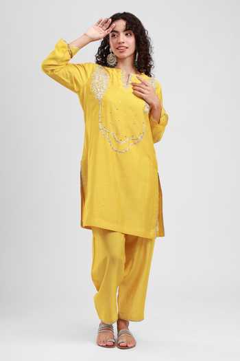 Kyra By Bhavna_Yellow Chanderi Split V-neck Afreen Kurta And Pant Set _Online_at_Aza_Fashions