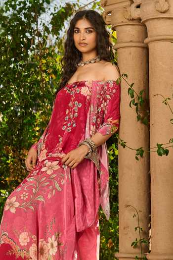 Shop RINESSA Pink Crepe Off-shoulder Printed Hand Embellished Off Kaftan Online at Aza Fashions Shop_RINESSA_Pink Crepe Off-shoulder Printed Hand Embellished Off Kaftan _Online_at_Aza_Fashions