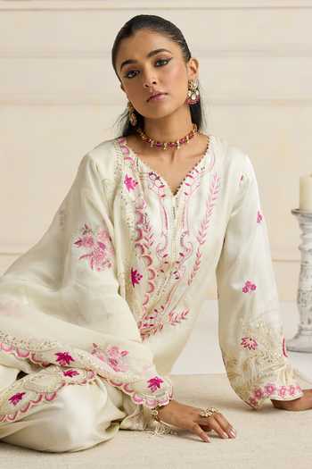 Shop_RINESSA_Ivory Organza, Satin, Bemberg V-neck, Lelah Threadwork Kurta Farshi Salwar Set _Online_at_Aza_Fashions