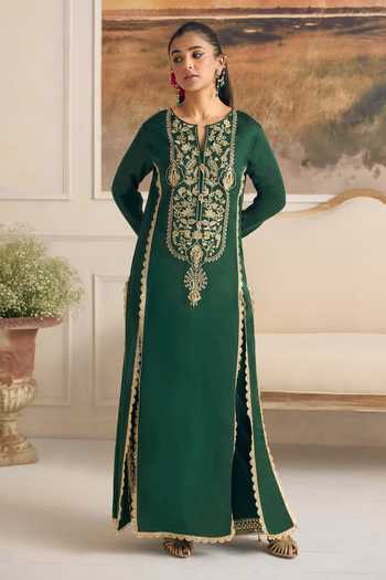 Shop RINESSA Emerald Green Bemberg, Organza, Satin Split Ecstasy Embroidered Slit Kurta Set Online at Aza Fashions Shop_RINESSA_Emerald Green Bemberg, Organza, Satin Split Ecstasy Embroidered Slit Kurta Set _Online_at_Aza_Fashions