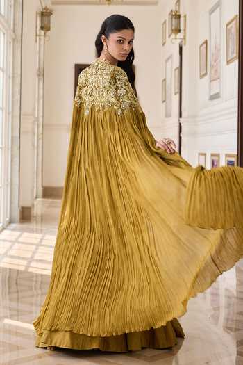RINESSA Embellished Cape & Fishcut Lehenga Set 