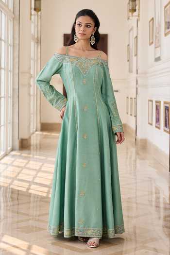 RINESSA Off Shoulder Anarkali With Scallop Dupatta 