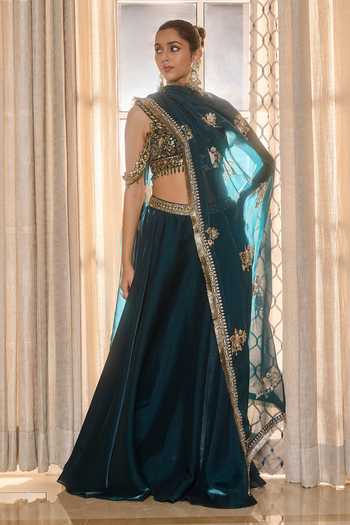 Shop_RINESSA_Green Organza, Shantoon Sweetheart Neck Hand Embroidered Blouse Lehenga Set 