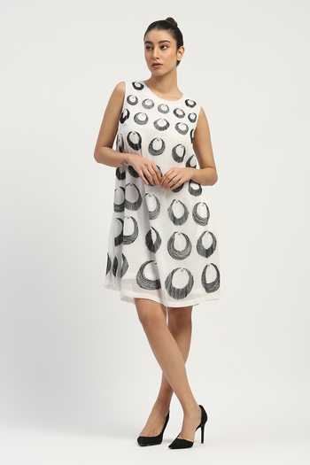 Abraham And Thakore Ottoman Moon Dress 