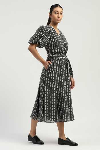 Buy_Abraham And Thakore_Grey Silk, Cotton V-neck Kantha Cutwork Dress _Online_at_Aza_Fashions