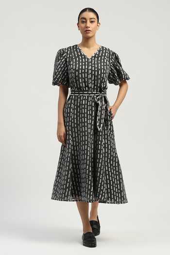 Abraham And Thakore Kantha Cutwork Dress 