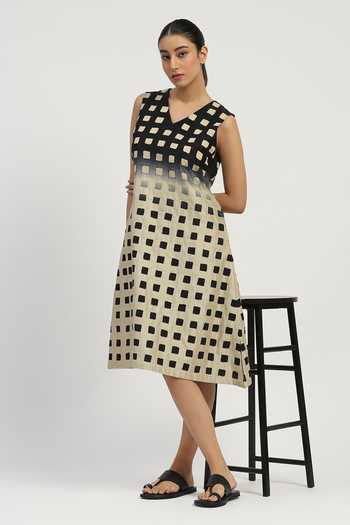 Abraham And Thakore_Black Chanderi V-neck Ombre Cutwork Dress _at_Aza_Fashions